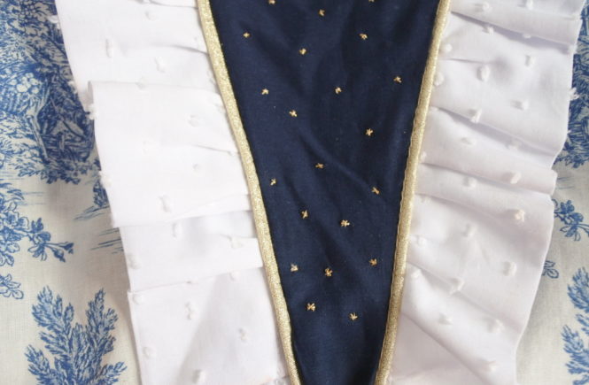 Toile de jouy, broderies anglaises, plumetis, paillettes : la petite marquise de Pompadour