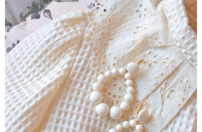 Nid d’abeille et broderies anglaises